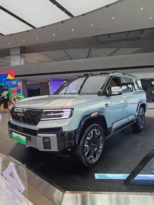 成都金堂县超磊汇企业管理咨询比亚迪方程豹硬派越野的爆款，英菲尼迪35周年与你共成长